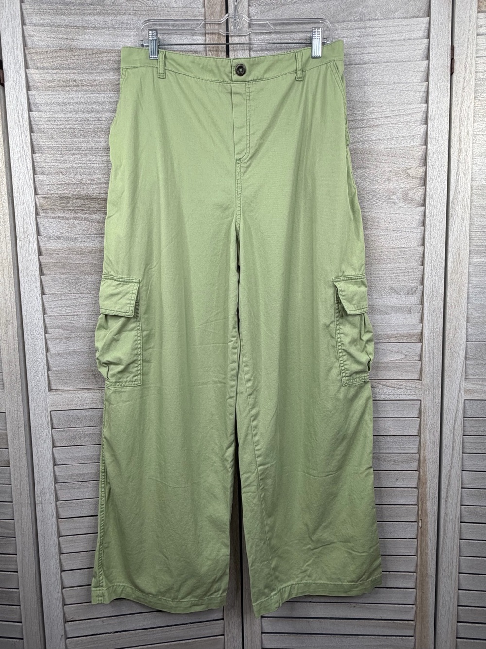 WILD FABLE Women's Wide Leg Pull On Utility/Cargo Pants Light Green-Large